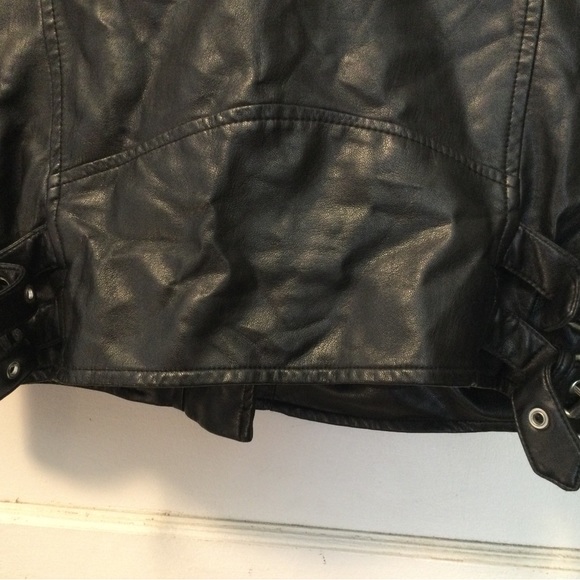 Faux Leather Motorcycle Style jacket from M Mendocino, size S - Picture 2 of 5